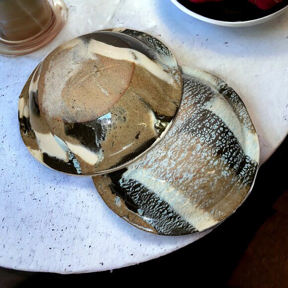 2 Pottery Shallow Bowls Marbled Design Beige, Cream and Black 5.25 in - Picture 2 of 4